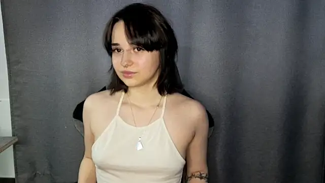 Snapshot of PureSofia chatting on February 14, 2026, 1:11 pm PureSofia online show from February 14, 2026, 1:11 pm