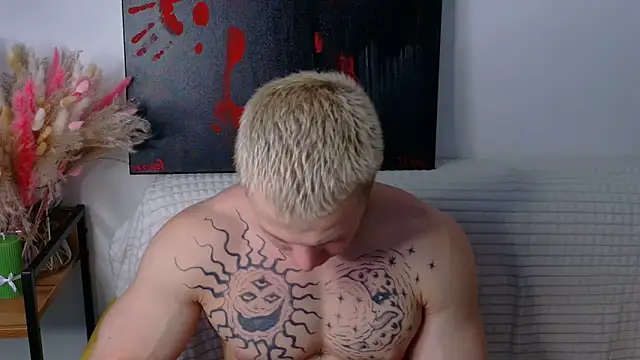 Snapshot of SterlingNoir chatting on February 19, 2026, 10:34 am SterlingNoir online show from February 19, 2026, 10:34 am