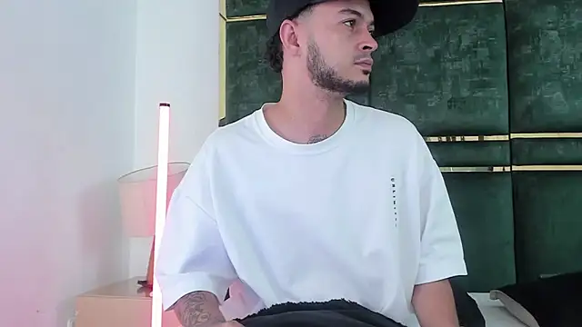 Snapshot of GaelyCoral chatting on February 23, 2026, 11:44 am GaelyCoral online show from February 23, 2026, 11:44 am