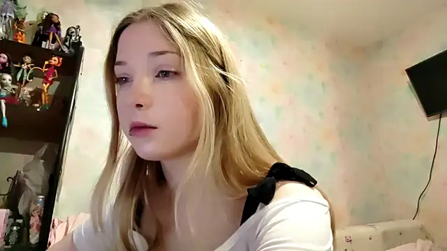 Snapshot of TiaBIanks chatting on March 20, 2026, 12:33 am TiaBIanks online show from March 20, 2026, 12:33 am