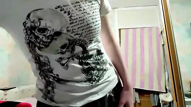 Snapshot of TiaBIanks chatting on March 21, 2026, 12:34 am TiaBIanks online show from March 21, 2026, 12:34 am