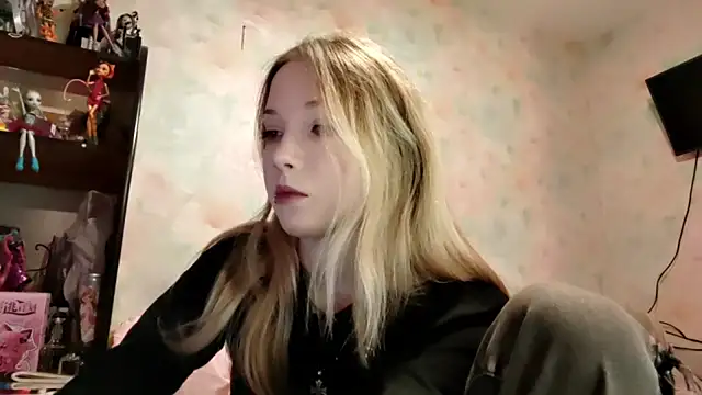 Snapshot of TiaBIanks chatting on April 9, 2026, 12:33 pm TiaBIanks online show from April 9, 2026, 12:33 pm