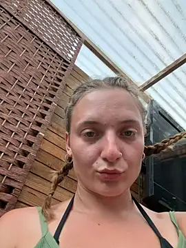 JadeAlexis403 online show from May 25, 2026, 7:45 pm