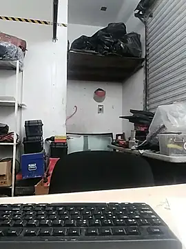 Snapshot of OMARMEX1 chatting on April 8, 2026, 5:36 pm OMARMEX1 online show from April 8, 2026, 5:36 pm