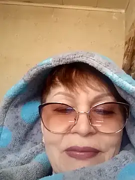 SophieBurns online show from February 28, 2026, 10:48 am