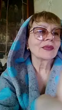 SophieBurns online show from April 4, 2026, 9:49 am