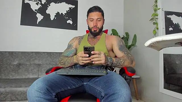 Alessrose online show from March 20, 2026, 7:48 pm