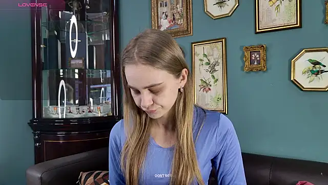 Erica Grace online show from February 8, 2026, 9:34 pm