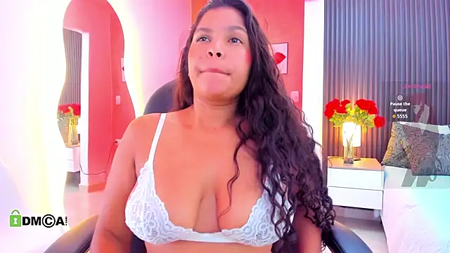 Dulcecooper1 online show from July 28, 2026, 7:39 pm