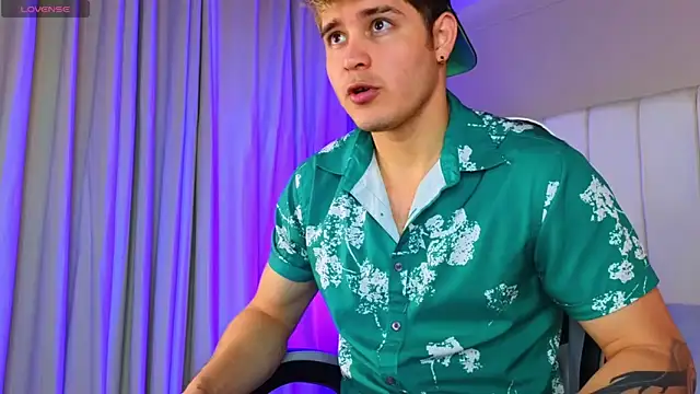 rayan linxx online show from April 7, 2026, 7:48 pm