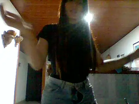 lucyscay  online show from March 28, 2026, 7:09 am