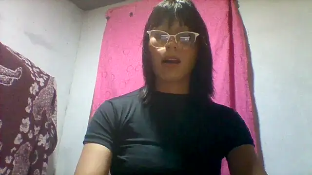 lucyscay  online show from April 14, 2026, 3:44 am