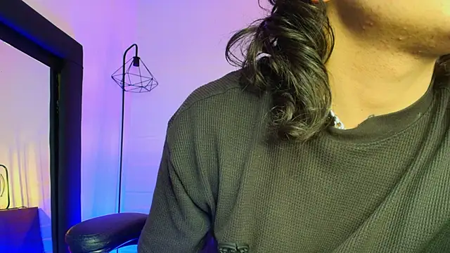 Axell Kussh online show from March 21, 2026, 8:19 am