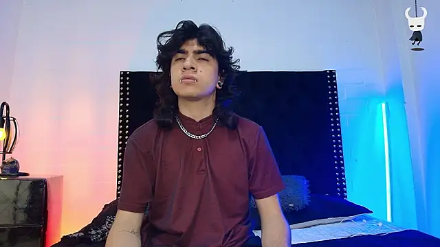 Snapshot of Axell_Kussh chatting on February 16, 2026, 12:04 pm Axell Kussh online show from February 16, 2026, 12:04 pm