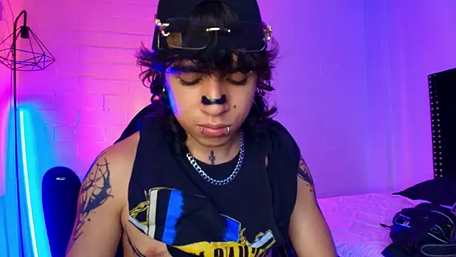 Axell Kussh online show from March 27, 2026, 8:26 am