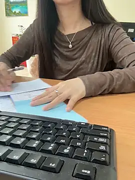 Snapshot of Celeste_SexyY chatting on March 24, 2026, 2:44 am Celeste SexyY online show from March 24, 2026, 2:44 am