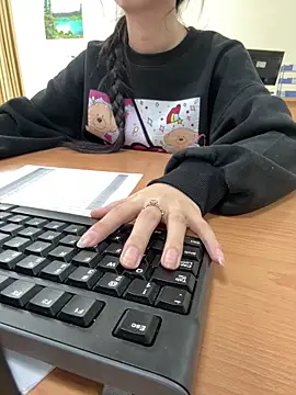 Snapshot of Celeste_SexyY chatting on March 11, 2026, 1:10 am Celeste SexyY online show from March 11, 2026, 1:10 am