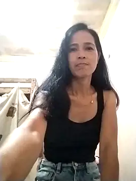sweet maxine44 online show from April 26, 2026, 6:27 pm