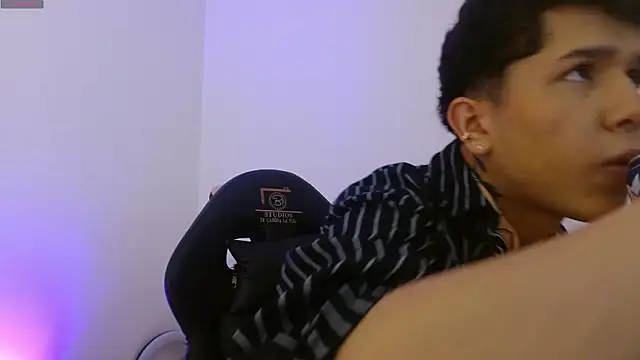 estefan tay online show from February 16, 2026, 3:27 am