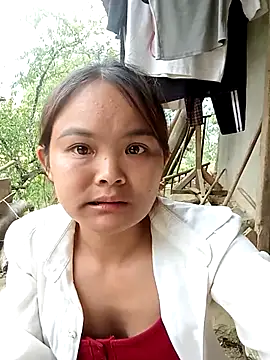 Luminana online show from April 11, 2026, 4:20 am