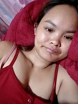 Luminana online show from April 21, 2026, 11:44 pm