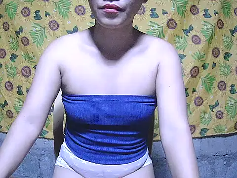 SweetHotBabe18 online show from July 27, 2026, 9:44 pm