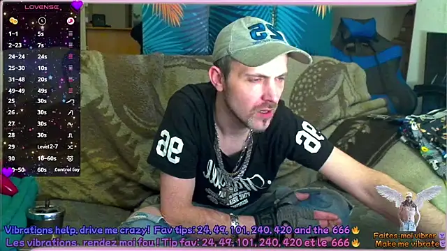 Snapshot of SwatRocShy chatting on February 28, 2026, 8:08 pm SwatRocShy online show from February 28, 2026, 8:08 pm