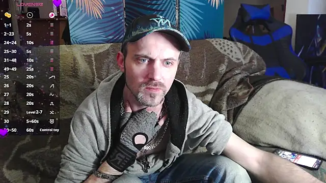 Snapshot of SwatRocShy chatting on February 11, 2026, 12:27 pm SwatRocShy online show from February 11, 2026, 12:27 pm