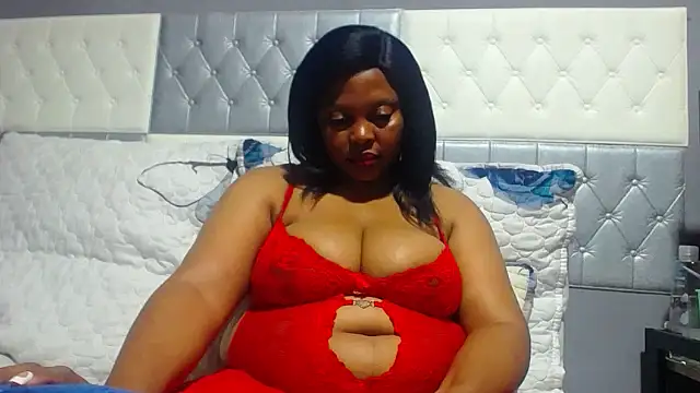 Snapshot of SEXYBUSTYEBONYXX chatting on May 21, 2026, 7:50 am SEXYBUSTYEBONYXX online show from May 21, 2026, 7:50 am