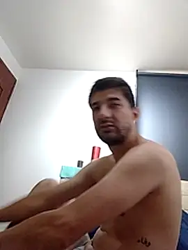 Camilo696903 online show from June 7, 2026, 7:52 pm