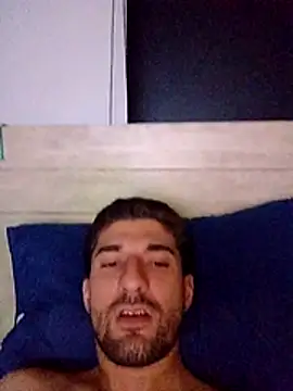 Camilo696903 online show from June 8, 2026, 9:21 am