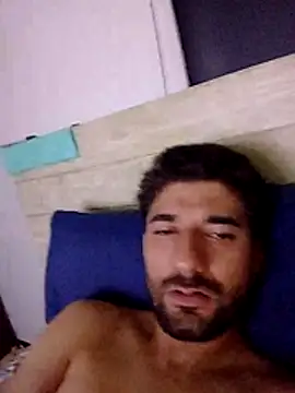 Camilo696903 online show from June 19, 2026, 1:11 am