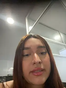 Snapshot of Emily_Harpeer chatting on February 14, 2026, 11:21 am Emily Harpeer online show from February 14, 2026, 11:21 am