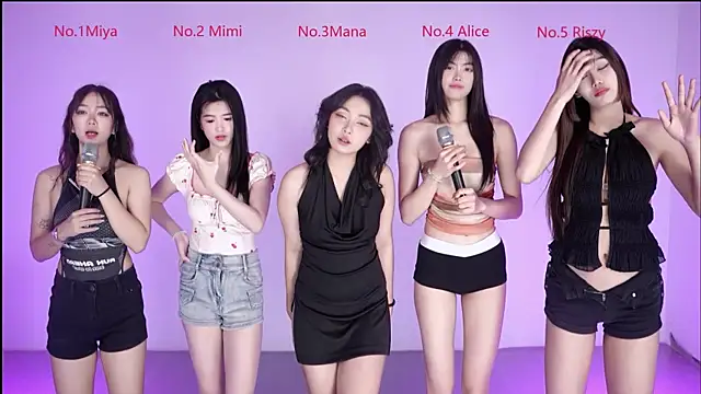 Snapshot of Velvet-girl chatting on February 25, 2026, 10:15 am Velvet-girl online show from February 25, 2026, 10:15 am