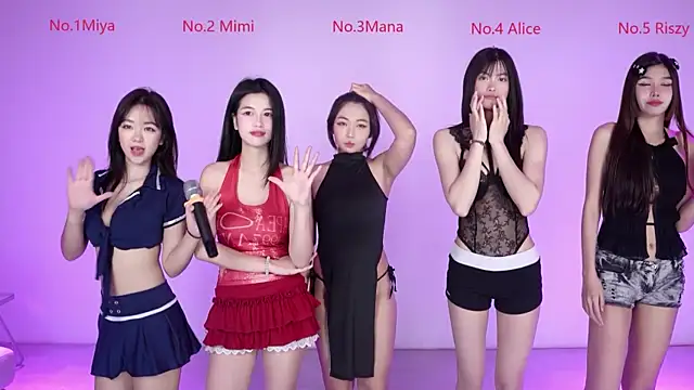 Snapshot of Velvet-girl chatting on February 21, 2026, 10:28 am Velvet-girl online show from February 21, 2026, 10:28 am