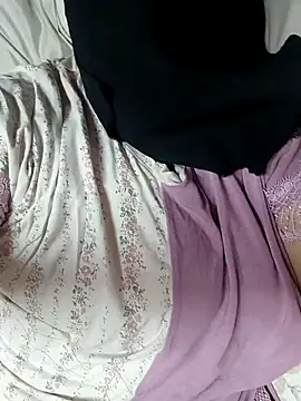 Warda Egy online show from April 9, 2026, 2:12 pm