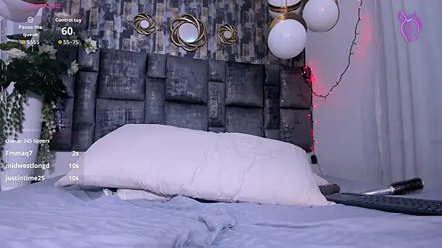 MiiaTauro online show from February 22, 2026, 11:12 am