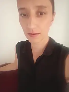 Aurabloom 1 online show from March 5, 2026, 3:52 pm