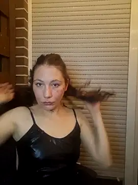 Lolahottele online show from June 16, 2026, 9:04 pm