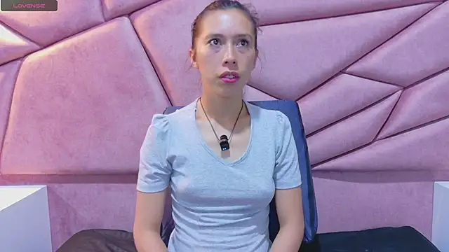 Snapshot of kimberlypink_ chatting on February 14, 2026, 11:43 am kimberlypink online show from February 14, 2026, 11:43 am