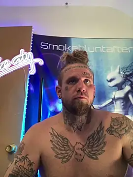 Smokebluntafterblunt online show from March 4, 2026, 4:37 pm