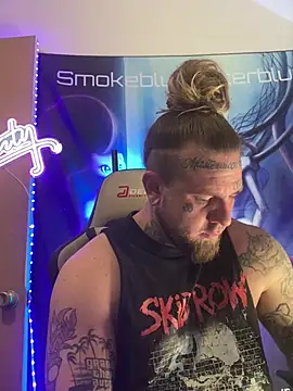 Snapshot of Smokebluntafterblunt chatting on February 27, 2026, 1:33 pm Smokebluntafterblunt online show from February 27, 2026, 1:33 pm