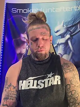 Snapshot of Smokebluntafterblunt chatting on February 12, 2026, 4:51 pm Smokebluntafterblunt online show from February 12, 2026, 4:51 pm