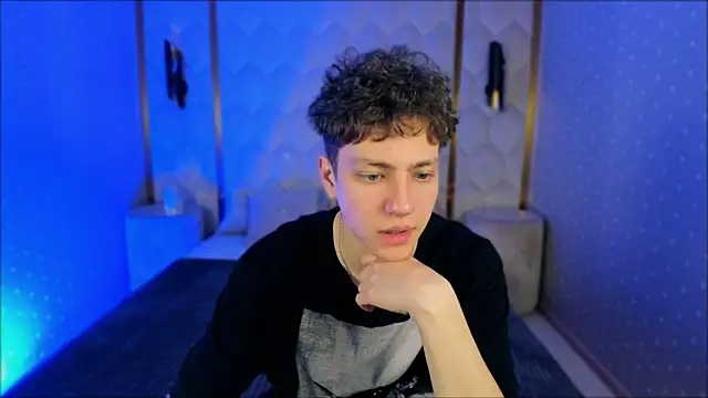 Snapshot of StefanBev chatting on February 16, 2026, 7:45 pm StefanBev online show from February 16, 2026, 7:45 pm