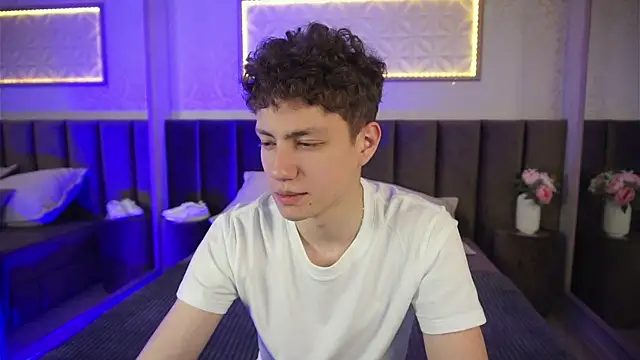 StefanBev online show from March 28, 2026, 7:59 pm