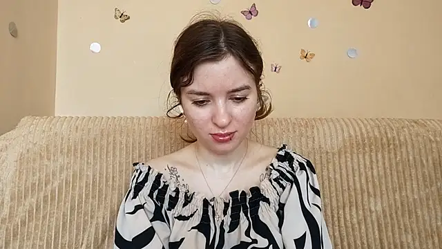 LanitaHemple online show from July 18, 2026, 7:17 am