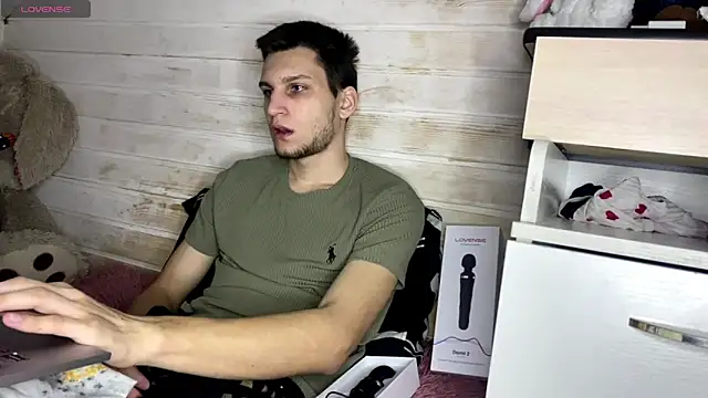 Snapshot of Donald_boy chatting on March 17, 2026, 11:30 pm Donald boy online show from March 17, 2026, 11:30 pm