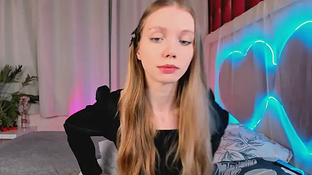 Snapshot of lada2k4 chatting on February 12, 2026, 5:51 am lada2k4 online show from February 12, 2026, 5:51 am