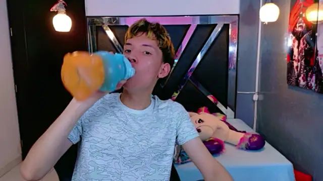 Snapshot of Liam_Green1 chatting on February 27, 2026, 7:46 pm Liam Green1 online show from February 27, 2026, 7:46 pm