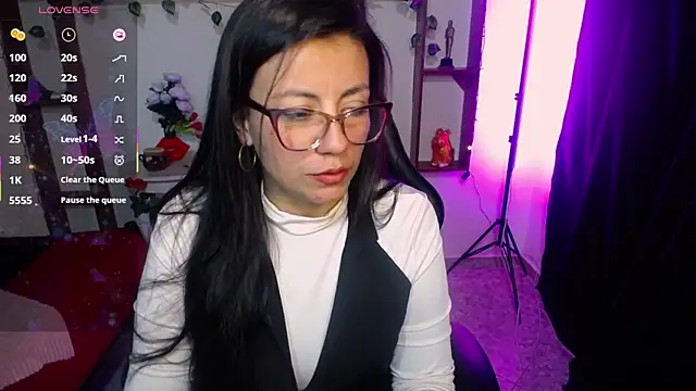 QueenRose94 online show from March 4, 2026, 12:24 pm